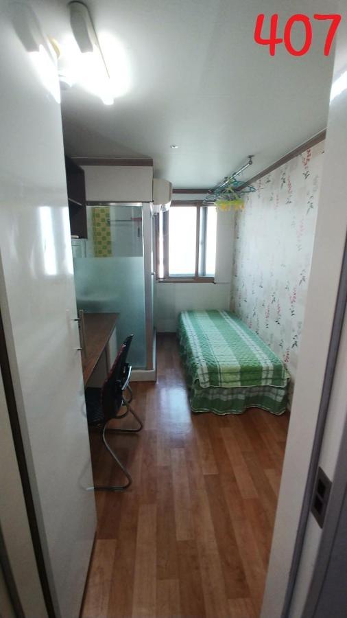 Art Oneroomtel Asrama *