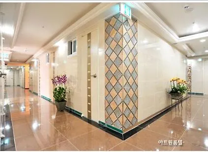 Art Oneroomtel