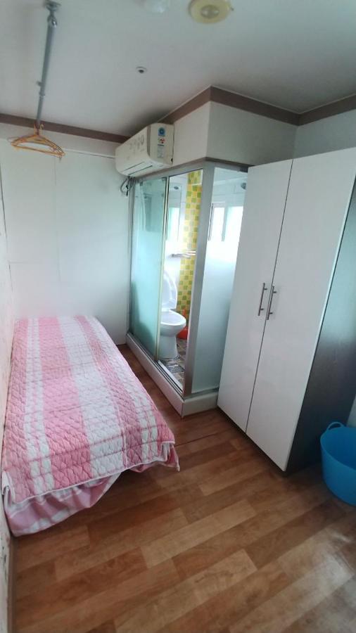 Art Oneroomtel Hostel Seoul
